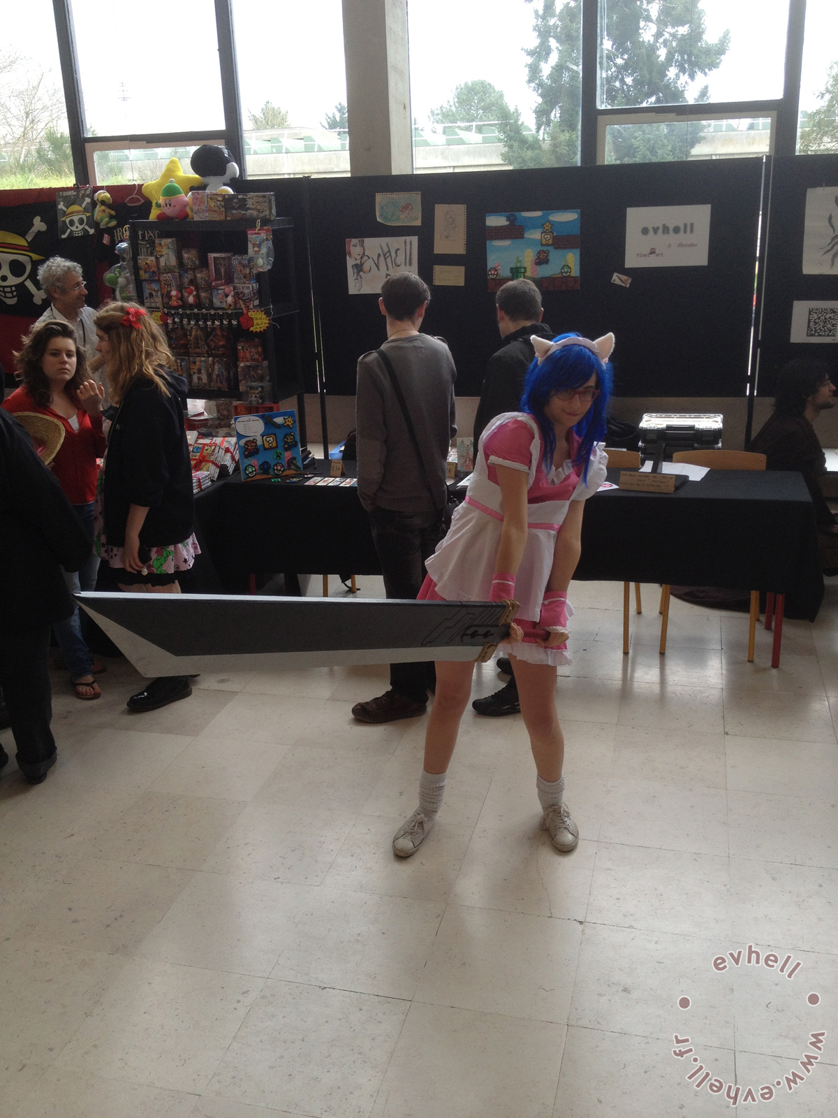 Cosplayeur Nihon Breizh festival avec épée de Cloud