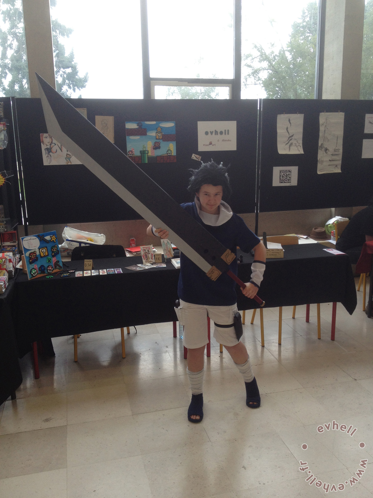 Cosplayeur Nihon Breizh festival avec épée de Cloud