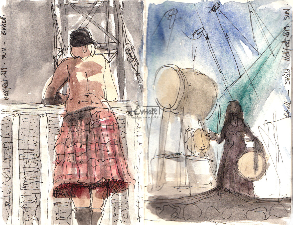 A gauche, aquarelle d'un visiteur en kilt. A droite, la scène lors du concert de Skald.